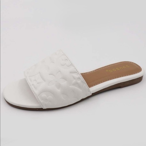 Black Luxury Embossed Slide Sandals - Picture 5 of 10